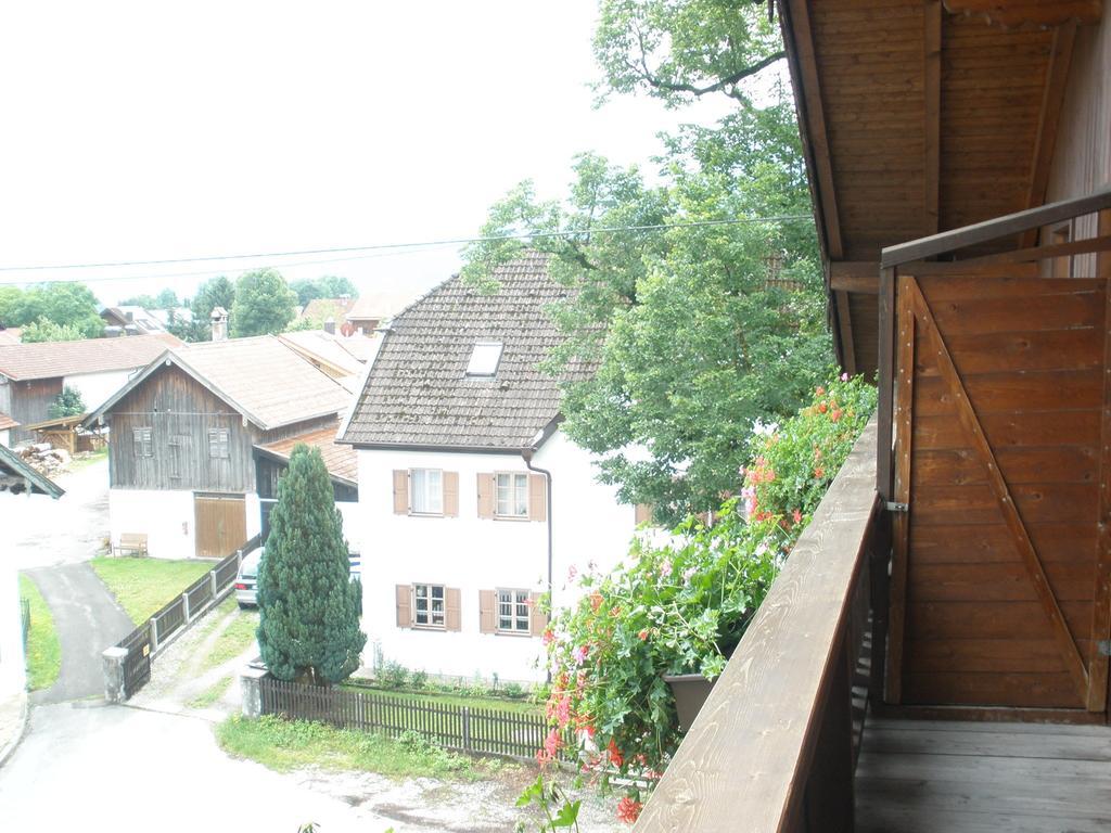 Alpengasthof Zur Loisach Hotel Grossweil Room photo